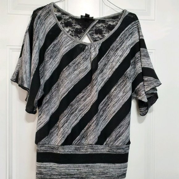 Iz Byer Black Gray Silver Striped Knit Sweater Top Size XL NWOT - Picture 1 of 16